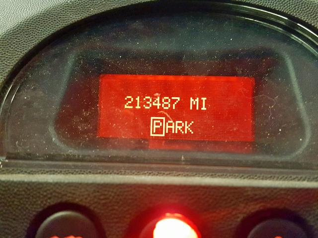 2G2WP542451157738 - 2005 PONTIAC GRAND PRIX GOLD photo 8