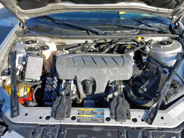 2G2WP552071201722 - 2007 PONTIAC GRAND PRIX SILVER photo 7