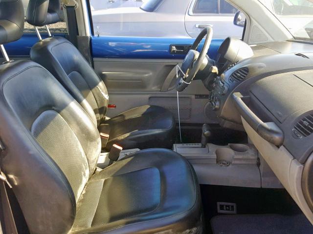 3VWCA21CXXM456221 - 1999 VOLKSWAGEN NEW BEETLE Blau Foto 5