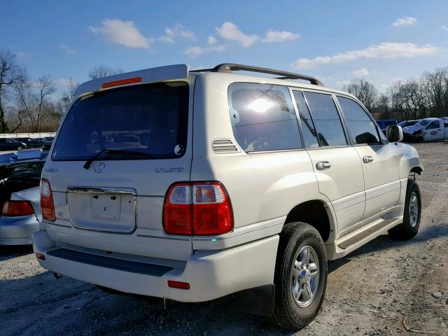 JTJHT00W923519982 - 2002 LEXUS LX 470 WHITE photo 4