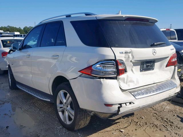 4JGDA5HB3CA066506 - 2012 MERCEDES-BENZ ML 350 4MA WHITE photo 3