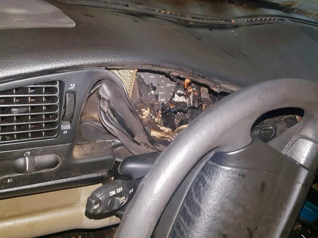 WVWEE83A5SE008871 - 1995 VOLKSWAGEN PASSAT GLX ლურჯი ფოტო 8