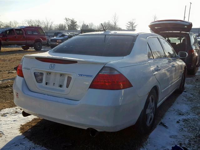 JHMCN36466C001279 - 2006 HONDA ACCORD HYB WHITE photo 4