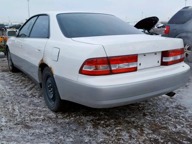 JT8BF28G410323097 - 2001 LEXUS ES 300 WHITE photo 3