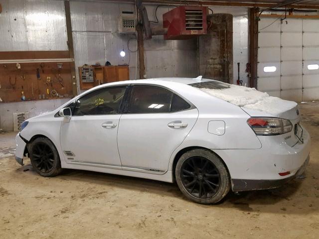 JTHBB1BA1A2002598 - 2010 LEXUS HS 250H WHITE photo 9