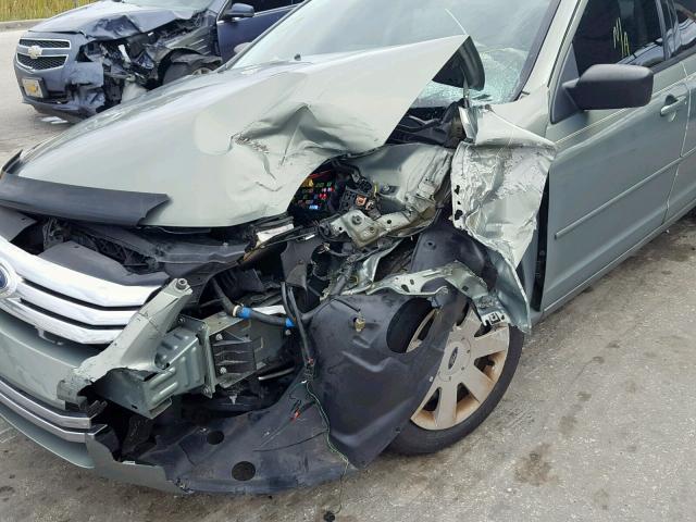 3FAHP06Z68R275393 - 2008 FORD FUSION S SILVER photo 9