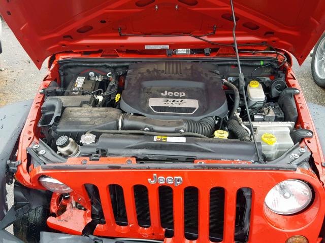 1C4AJWAG5DL672012 - 2013 JEEP WRANGLER S RED photo 7