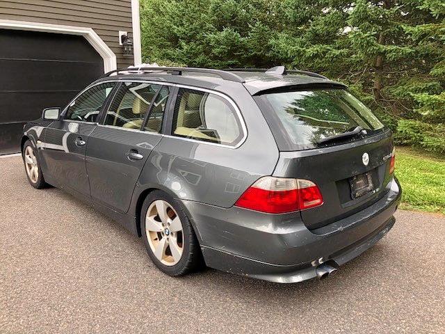 WBANN735X6CN02168 - 2006 BMW 530 XIT GRAY photo 3