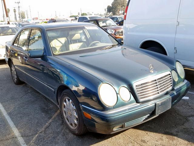 WDBJF65F6WA651346 - 1998 MERCEDES-BENZ E 320 GREEN photo 1