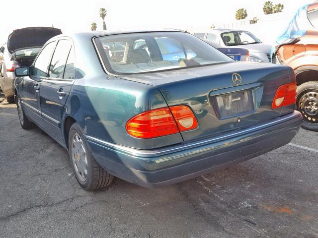 WDBJF65F6WA651346 - 1998 MERCEDES-BENZ E 320 GREEN photo 3