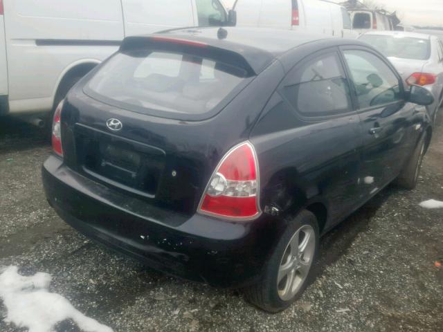 KMHCN36C17U047506 - 2007 HYUNDAI ACCENT SE BLACK photo 4