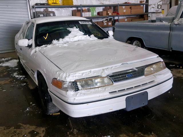 2FALP72W1RX184727 - 1994 FORD CROWN VICT WHITE photo 1