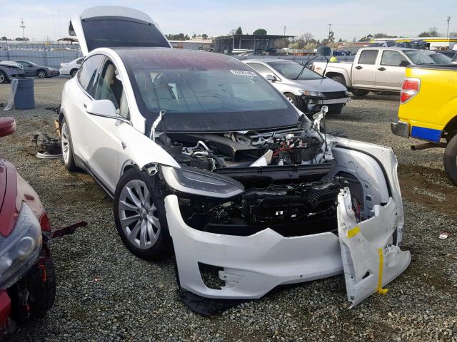 5YJXCAE24GF006921 - 2016 TESLA MODEL X WHITE photo 1