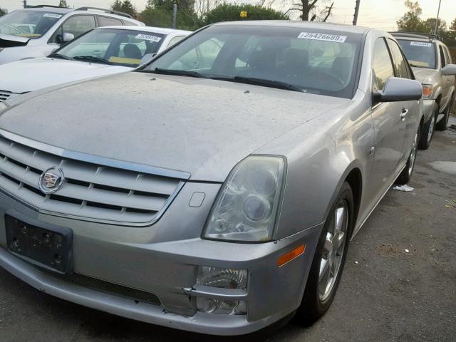 1G6DC67A650137481 - 2005 CADILLAC STS SILVER photo 2