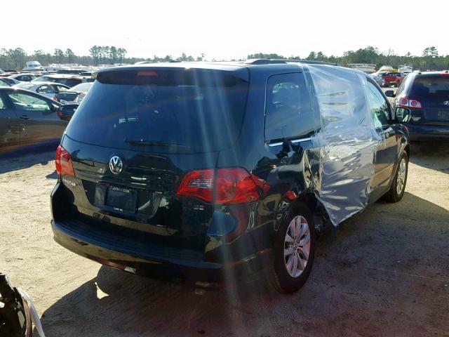 2C4RVABG9CR354487 - 2012 VOLKSWAGEN ROUTAN SE BLACK photo 4