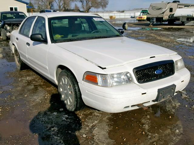 2FAFP71V48X135171 - 2008 FORD CROWN VICT WHITE photo 1