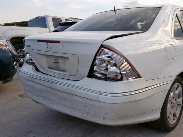 WDBRF54H16F823222 - 2006 MERCEDES-BENZ C GENERATI WHITE photo 9