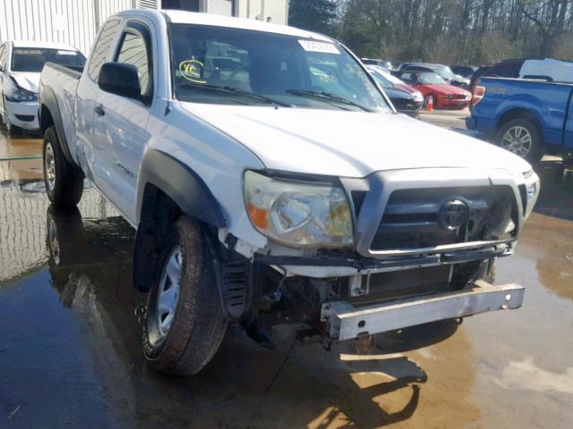 5TEUU42N67Z384236 - 2007 TOYOTA TACOMA ACC WHITE photo 1