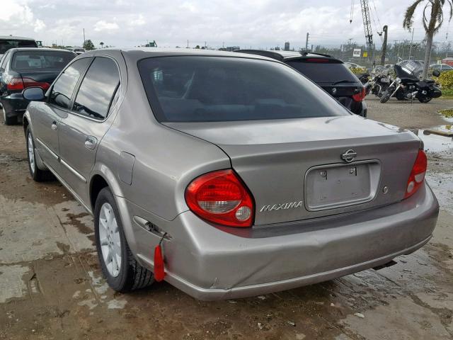 JN1CA31D21T834304 - 2001 NISSAN MAXIMA GXE SILVER photo 3