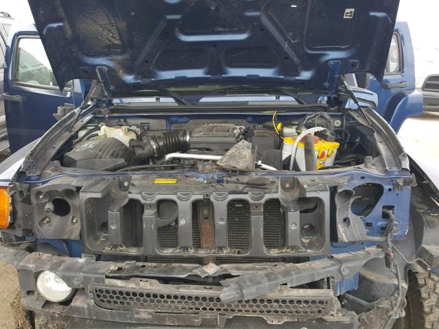 5GTDN136568153596 - 2006 HUMMER H3 BLUE photo 7