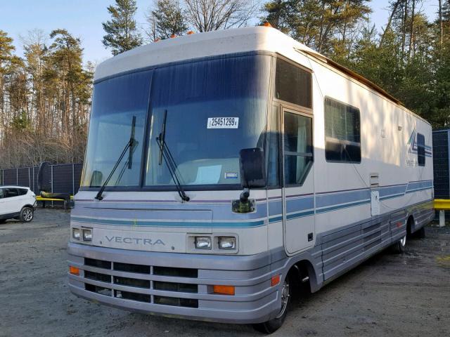 1GBLP37N4S3317524 - 1995 WINNEBAGO VECTRA WHITE photo 2