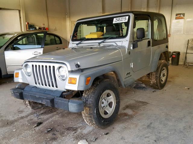 1J4F449S24P802468 - 2004 JEEP WRANGLER / SILVER photo 2