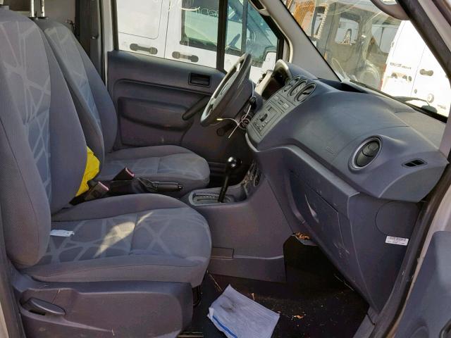 NM0LS7ANXBT054740 - 2011 FORD TRANSIT CO WHITE photo 5