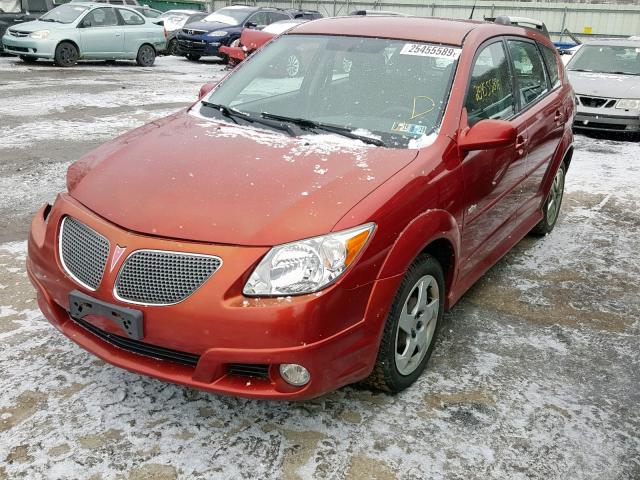 5Y2SL65807Z402818 - 2007 PONTIAC VIBE RED photo 2