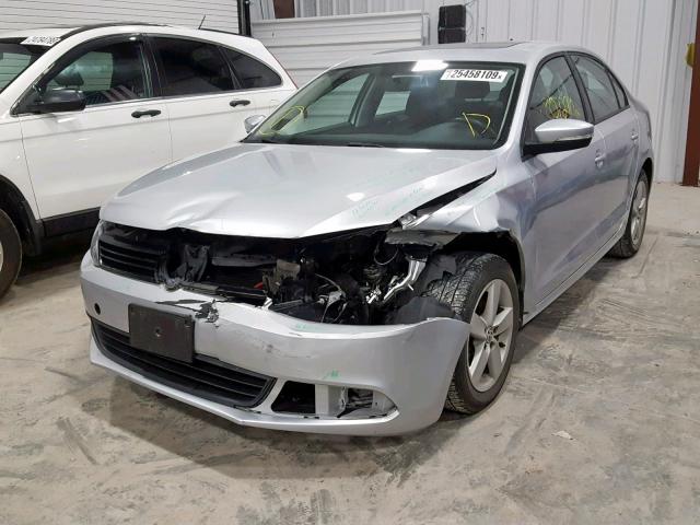 3VWLL7AJ1CM345864 - 2012 VOLKSWAGEN JETTA TDI SILVER photo 2