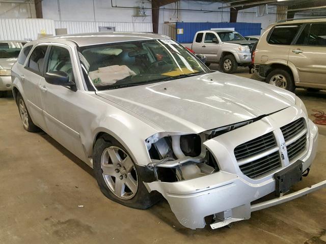 2D4FV48VX5H166230 - 2005 DODGE MAGNUM SXT SILVER photo 1