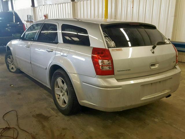 2D4FV48VX5H166230 - 2005 DODGE MAGNUM SXT SILVER photo 3