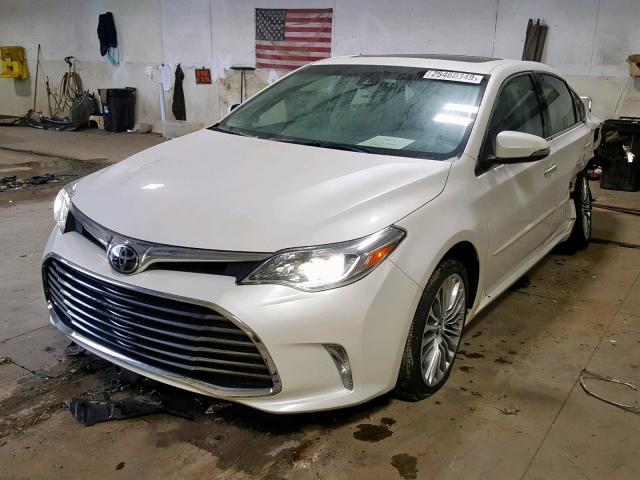 4T1BK1EB0JU269639 - 2018 TOYOTA AVALON XLE WHITE photo 2