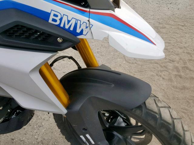 WB30G1208JR825381 - 2018 BMW G310 GS WHITE photo 9