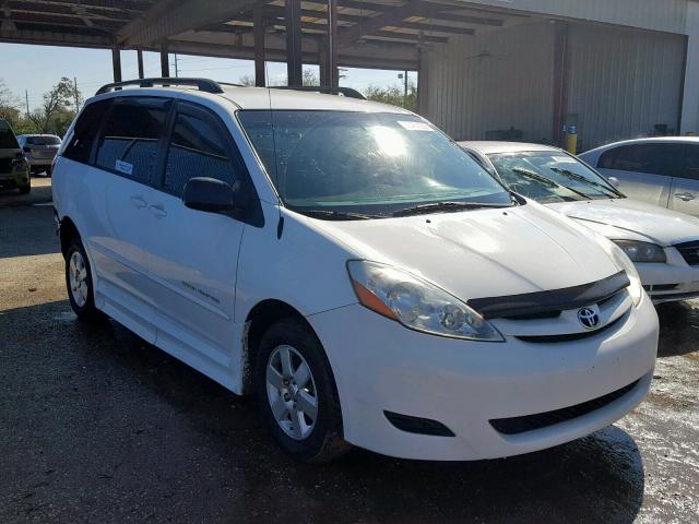 5TDZK23C67S024412 - 2007 TOYOTA SIENNA CE WHITE photo 1