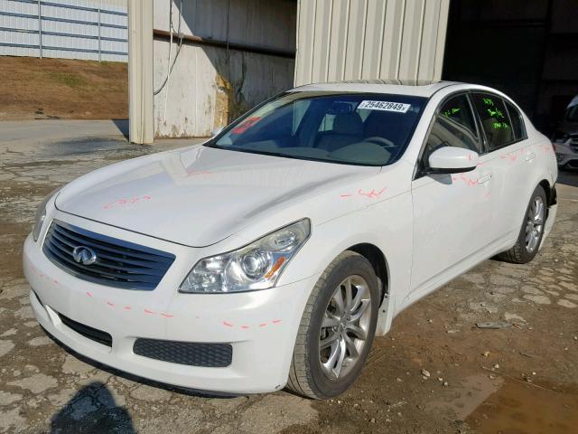 JNKCV61E09M310794 - 2009 INFINITI G37 BASE WHITE photo 2