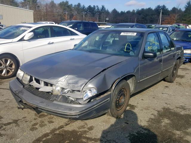 2G1WL54T1N9106031 - 1992 CHEVROLET LUMINA GRAY photo 2