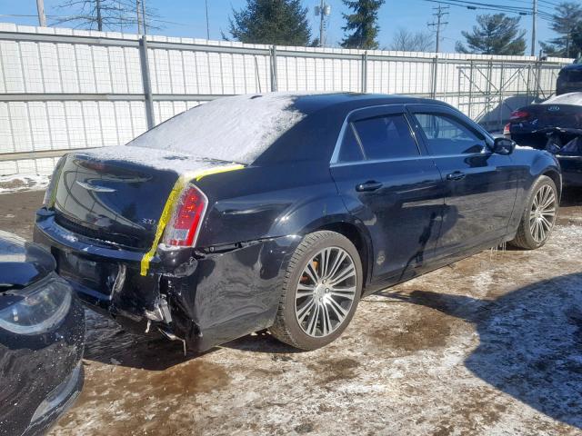 2C3CCABGXDH547352 - 2013 CHRYSLER 300 V6 BLACK photo 4