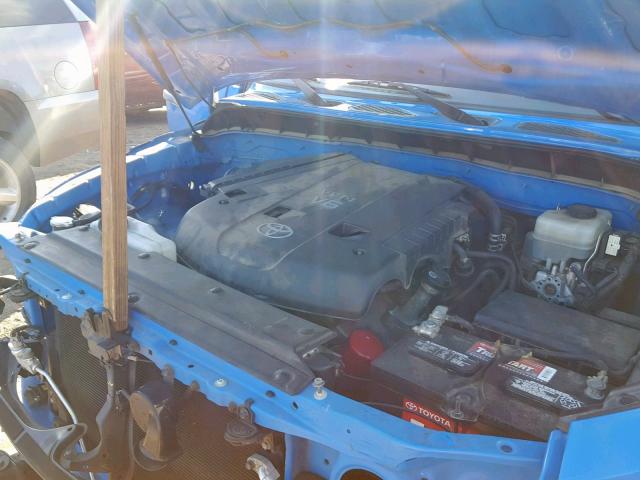 JTEBU11F870085214 - 2007 TOYOTA FJ CRUISER BLUE photo 7