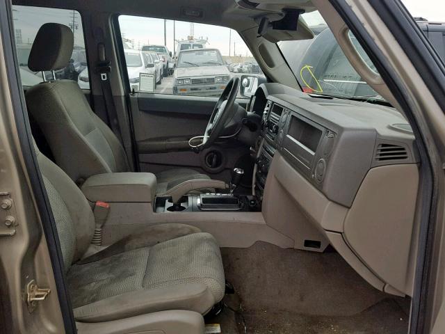 1J8HH48K86C289332 - 2006 JEEP COMMANDER TAN photo 5