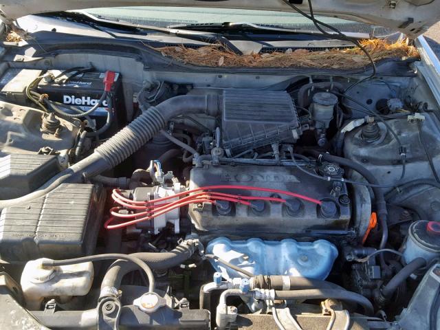 2HGEJ6613YH564076 - 2000 HONDA CIVIC BASE Gümüş foto 7