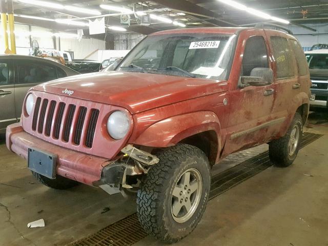 1J8GL38K15W663684 - 2005 JEEP LIBERTY RE RED photo 2