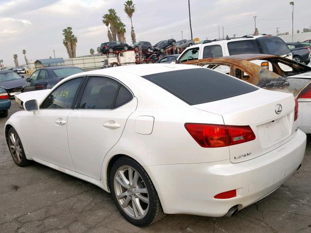 JTHBK262X72049954 - 2007 LEXUS IS 250 WHITE photo 3