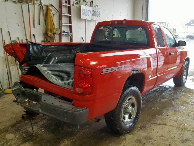 1D7HW32K58S542654 - 2008 DODGE DAKOTA SXT RED photo 4