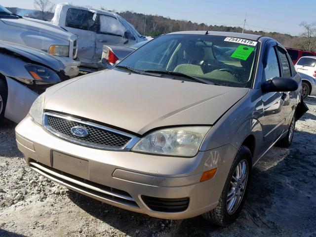 1FAFP34N37W322464 - 2007 FORD FOCUS ZX4 GOLD photo 2