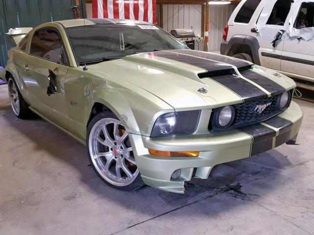 1ZVHT82H755174036 - 2005 FORD MUSTANG GT GREEN photo 1