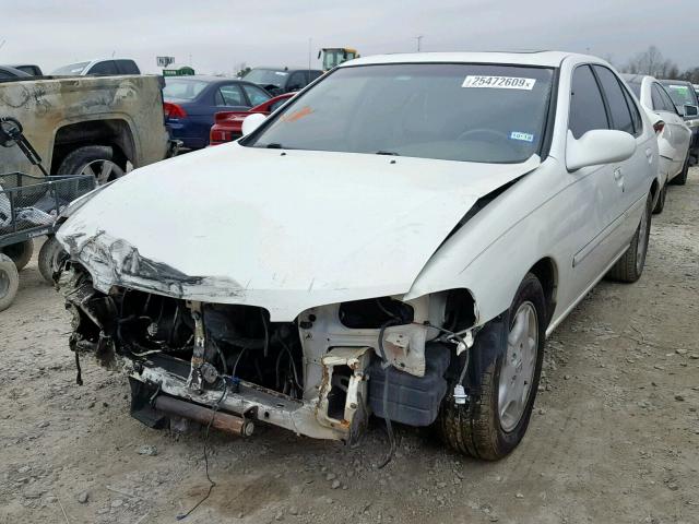 1N4DL01A2YC123573 - 2000 NISSAN ALTIMA XE WHITE photo 2