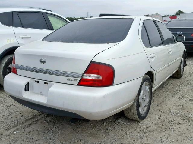 1N4DL01A2YC123573 - 2000 NISSAN ALTIMA XE WHITE photo 4