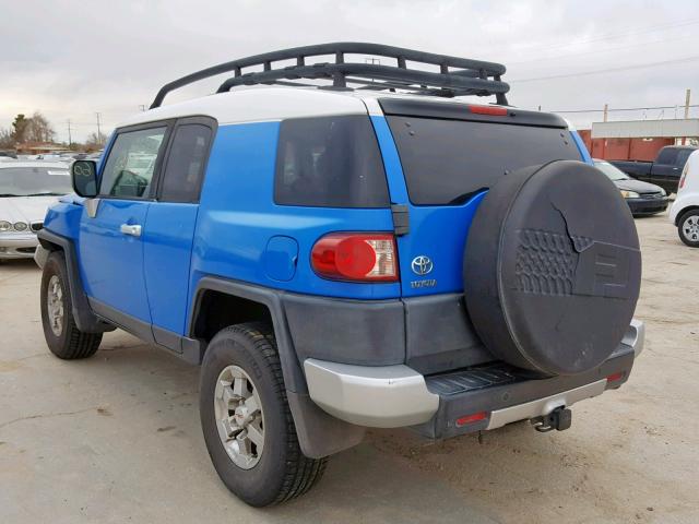 JTEZU11F270006246 - 2007 TOYOTA FJ CRUISER BLUE photo 3