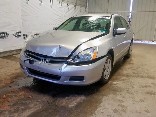 1HGCM56447A070552 - 2007 HONDA ACCORD LX SILVER photo 2