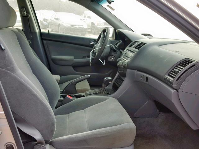 1HGCM56447A070552 - 2007 HONDA ACCORD LX SILVER photo 5